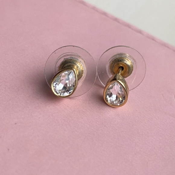 DAINTY SWAROVSKI stamped with the swan gold tone tear drop earrings - Picture 4 of 4